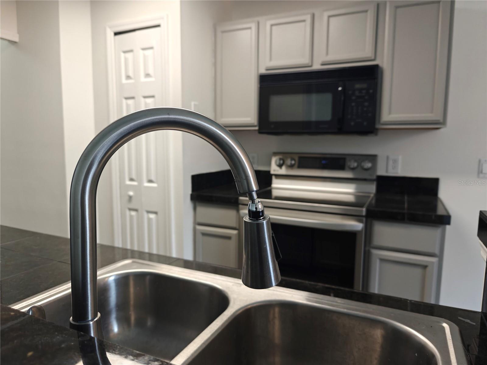 Image 5 of 17 For 948 Bird Bay Court 202