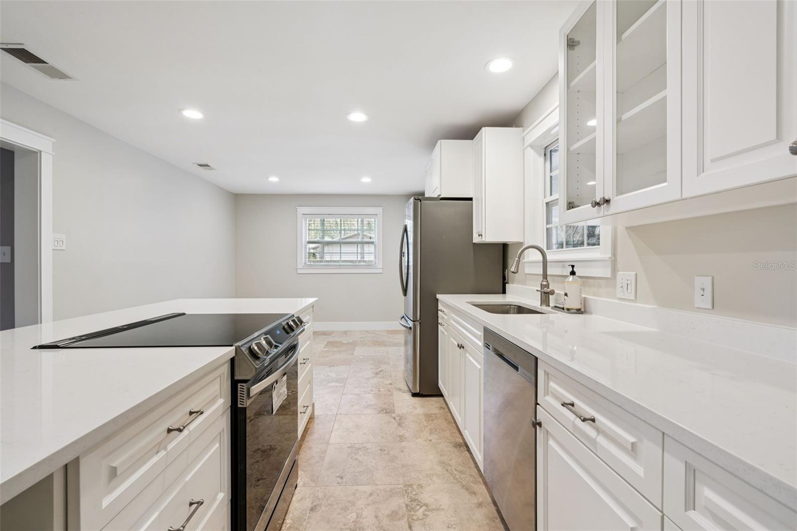 Image 13 of 41 For 14335 Fresno Drive