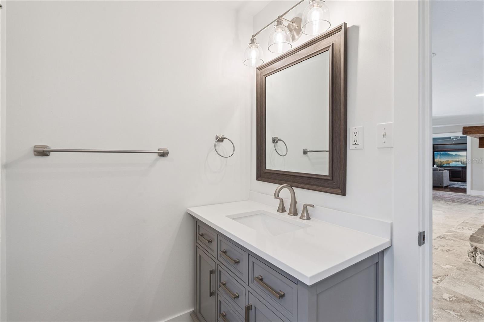 Image 19 of 41 For 14335 Fresno Drive