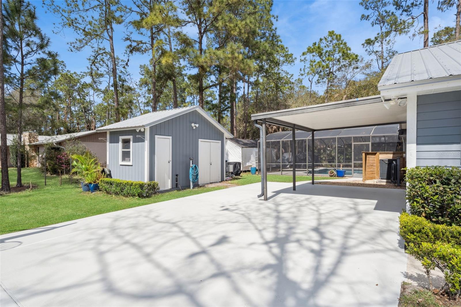 Image 29 of 41 For 14335 Fresno Drive