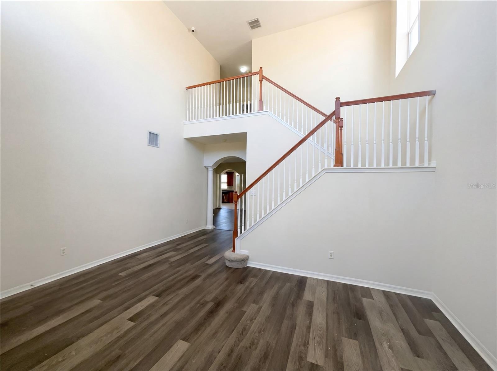 Image 11 of 24 For 18010 Java Isle Drive