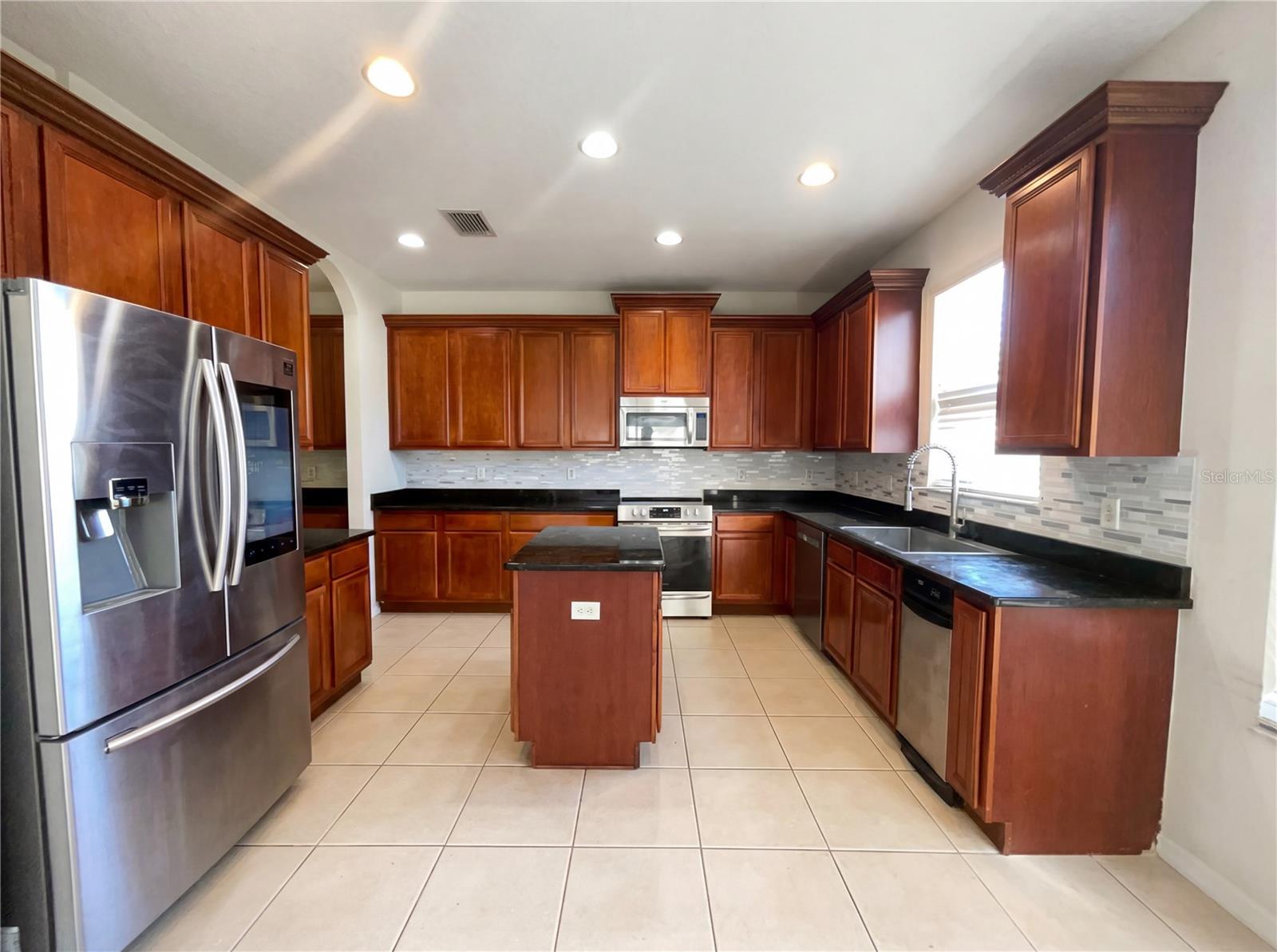 Image 15 of 24 For 18010 Java Isle Drive