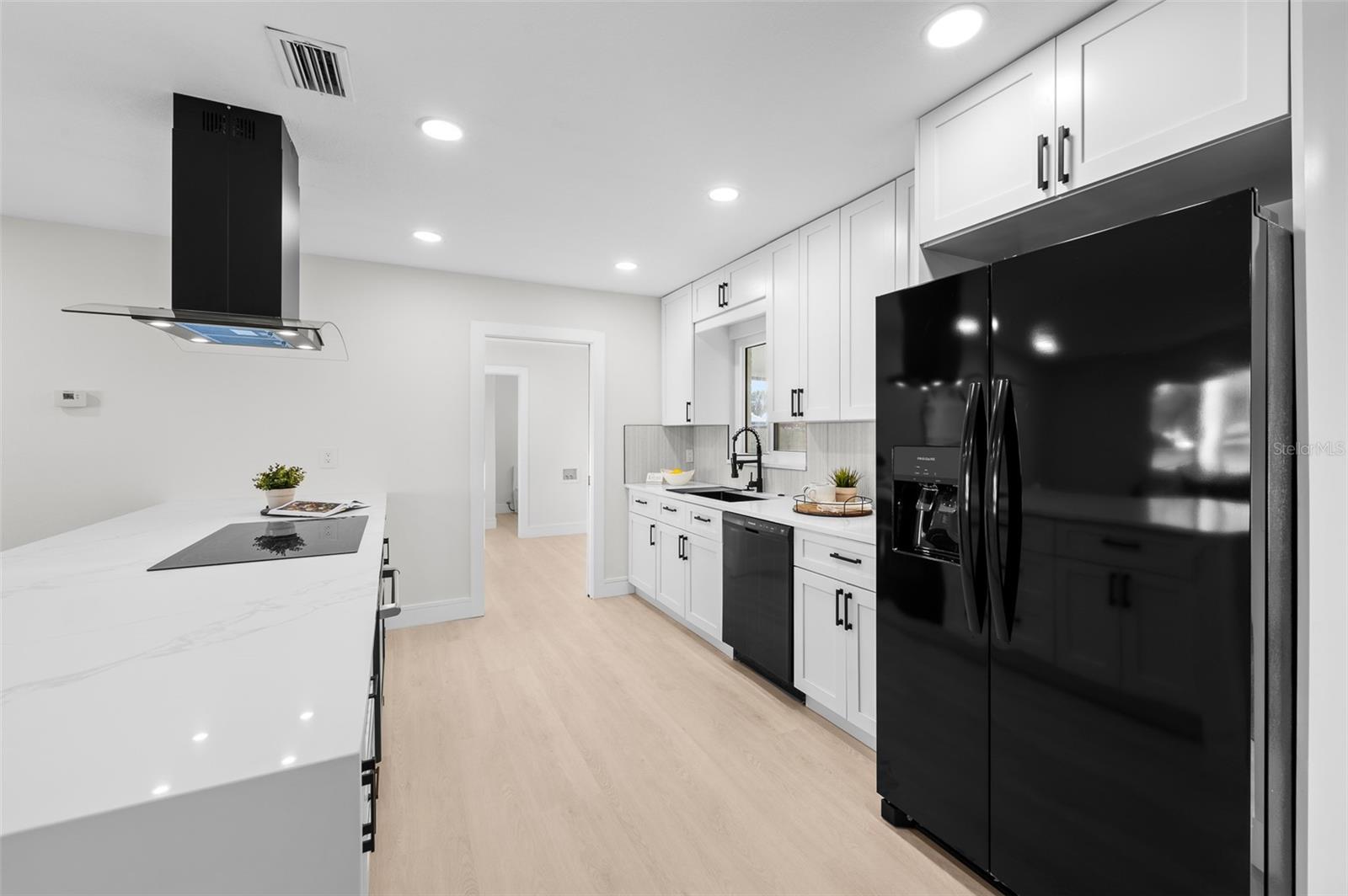 Image 16 of 89 For 105 12th Street Sw