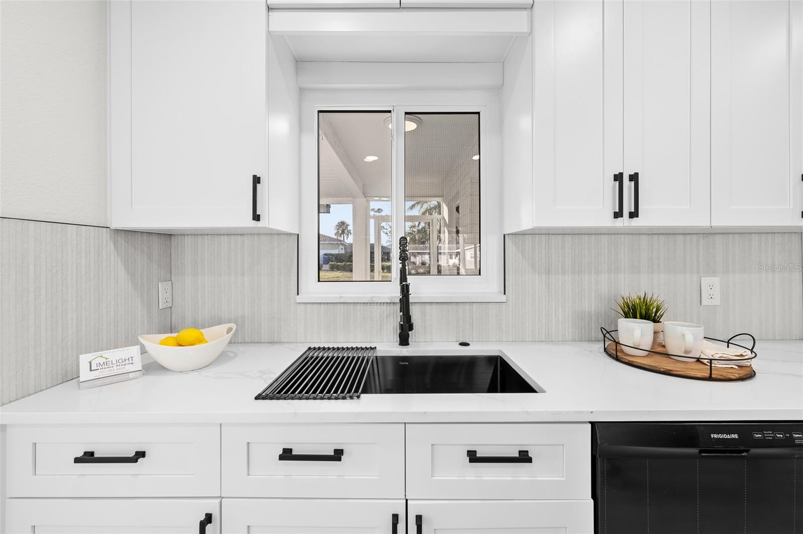 Image 17 of 89 For 105 12th Street Sw