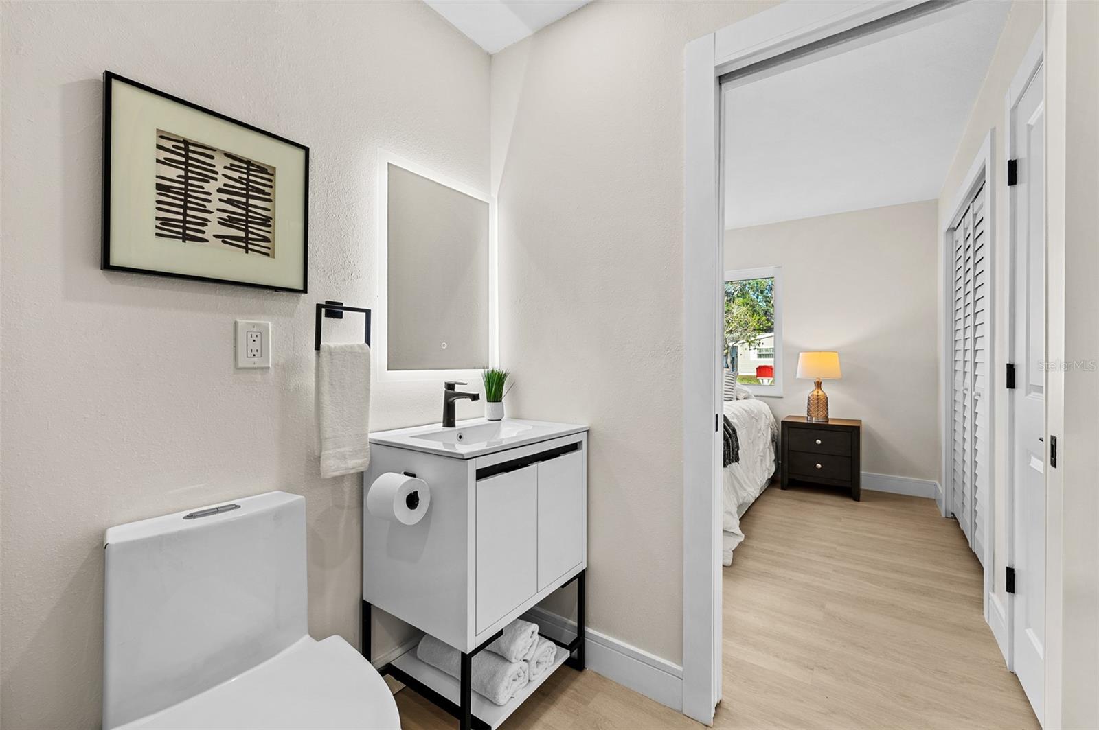 Image 32 of 89 For 105 12th Street Sw