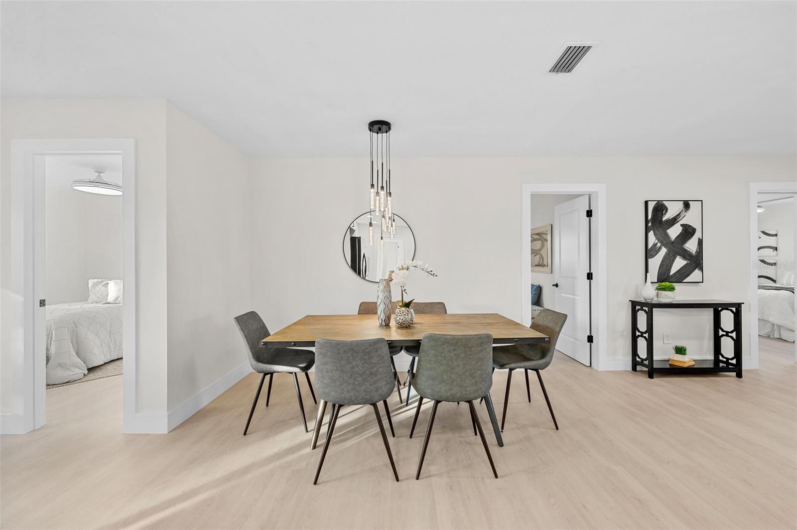 Image 39 of 89 For 105 12th Street Sw