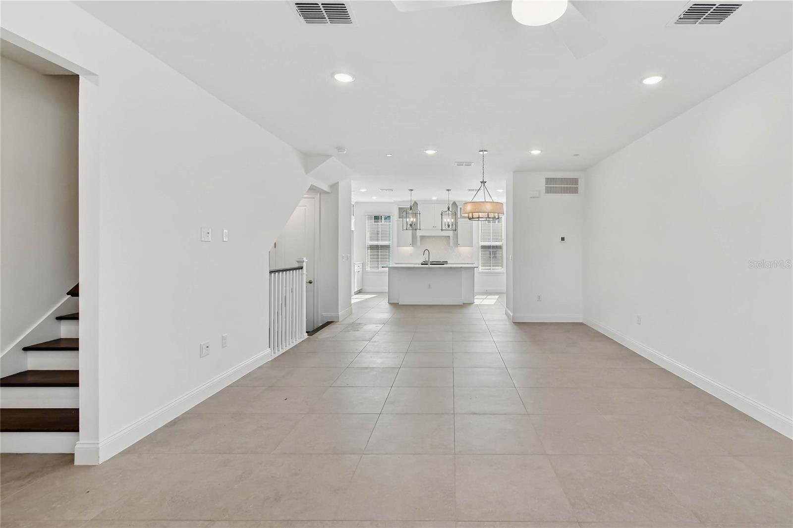 Image 10 of 30 For 217 Pasquala Way 19