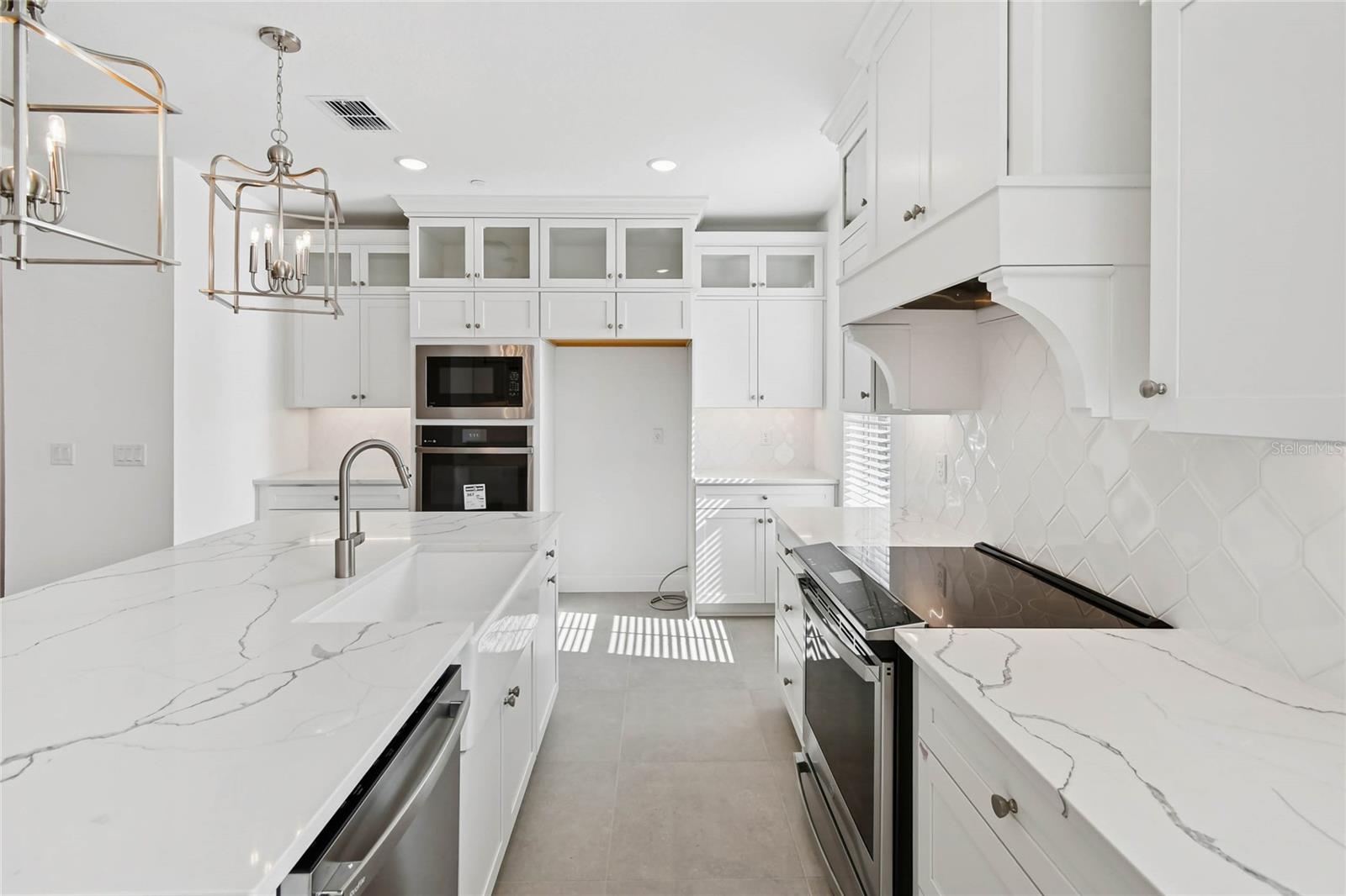 Image 15 of 30 For 217 Pasquala Way 19