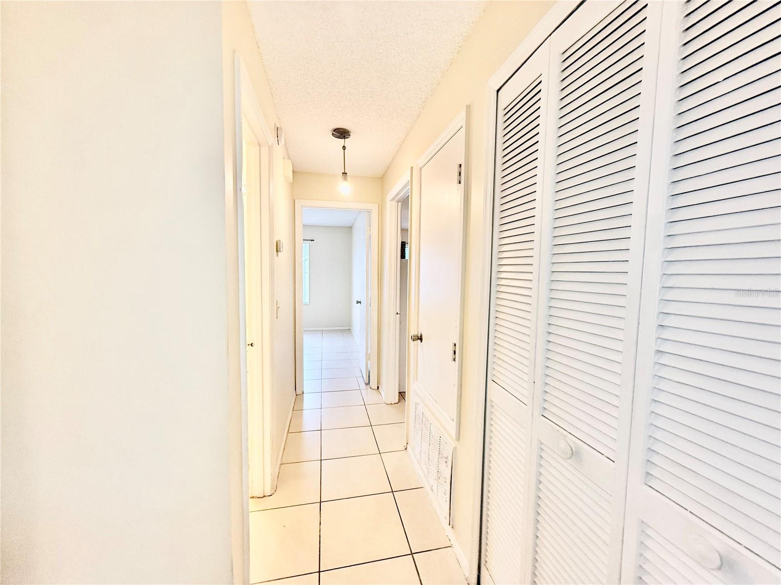 Image 17 of 28 For 4326 Pershing Pointe Place 3