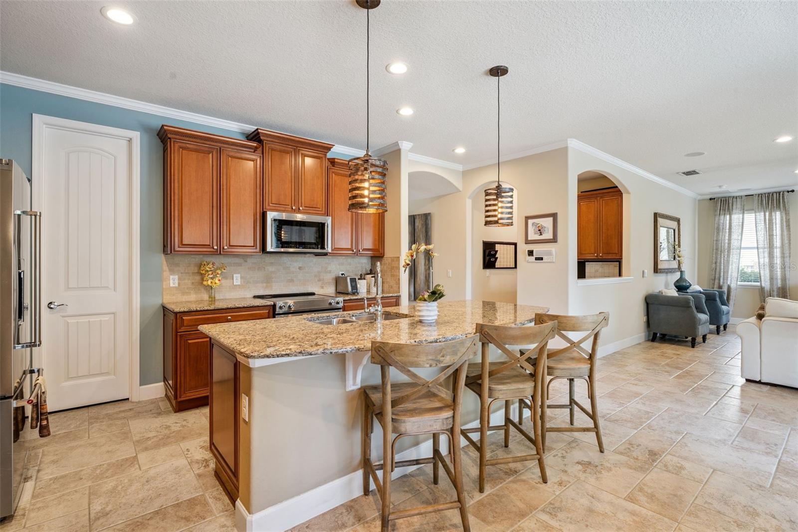 Image 18 of 77 For 11818 Fiore Drive