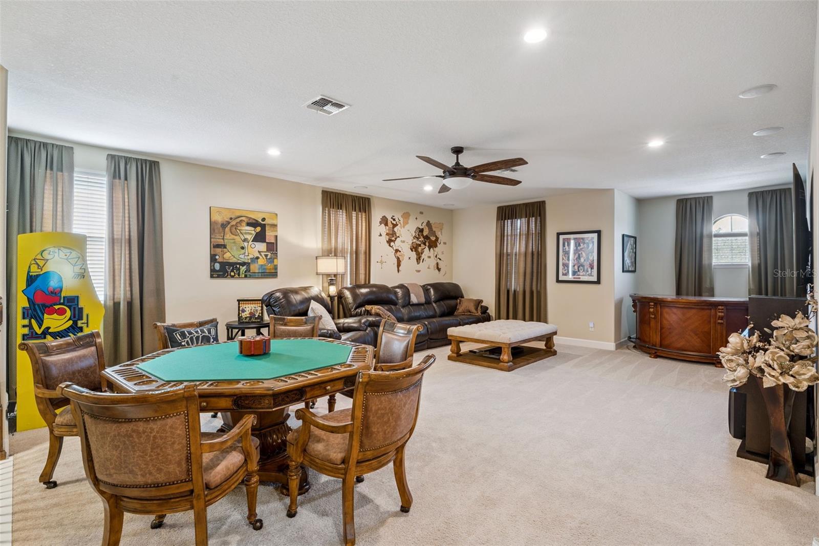 Image 26 of 77 For 11818 Fiore Drive