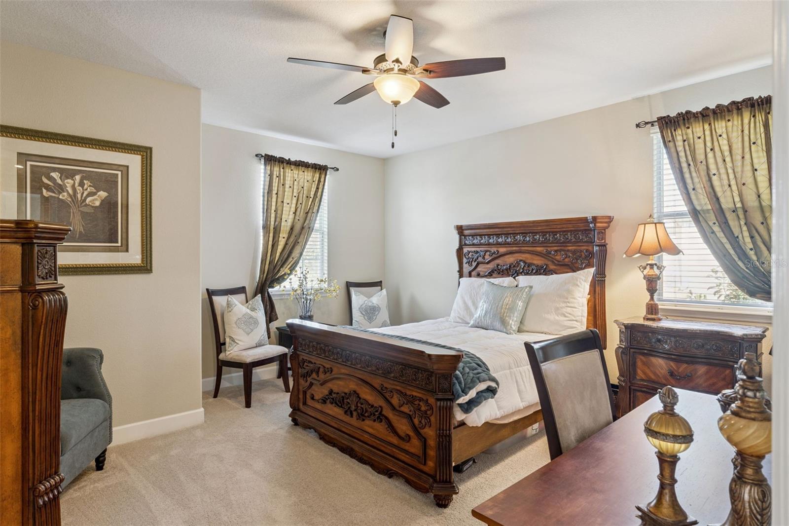 Image 33 of 77 For 11818 Fiore Drive