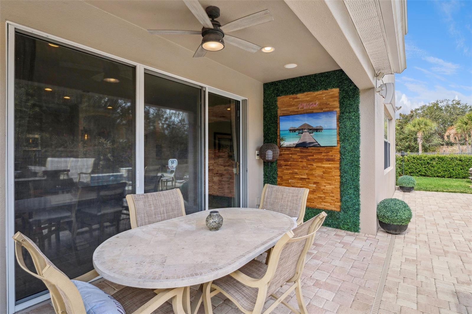 Image 37 of 77 For 11818 Fiore Drive