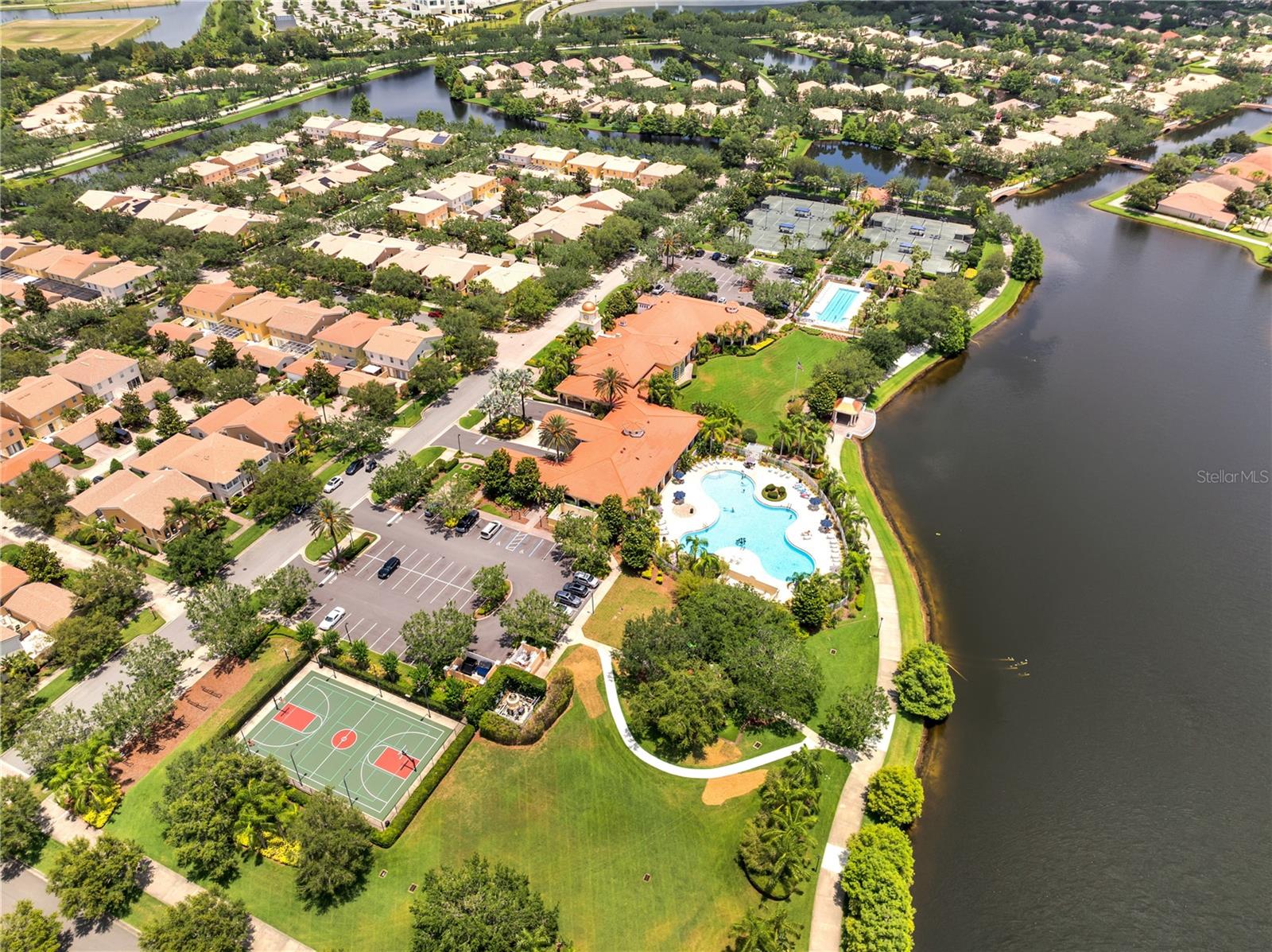 Image 66 of 77 For 11818 Fiore Drive