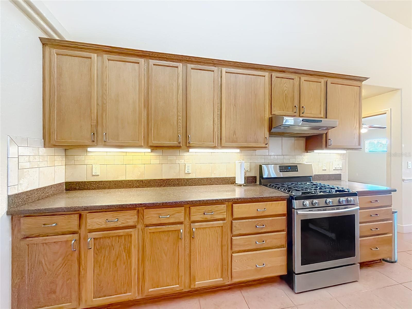 Image 24 of 60 For 780 100th Street