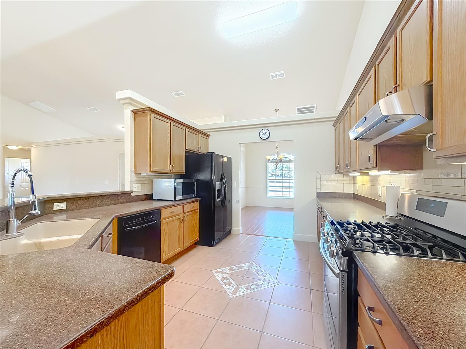 Image 26 of 60 For 780 100th Street