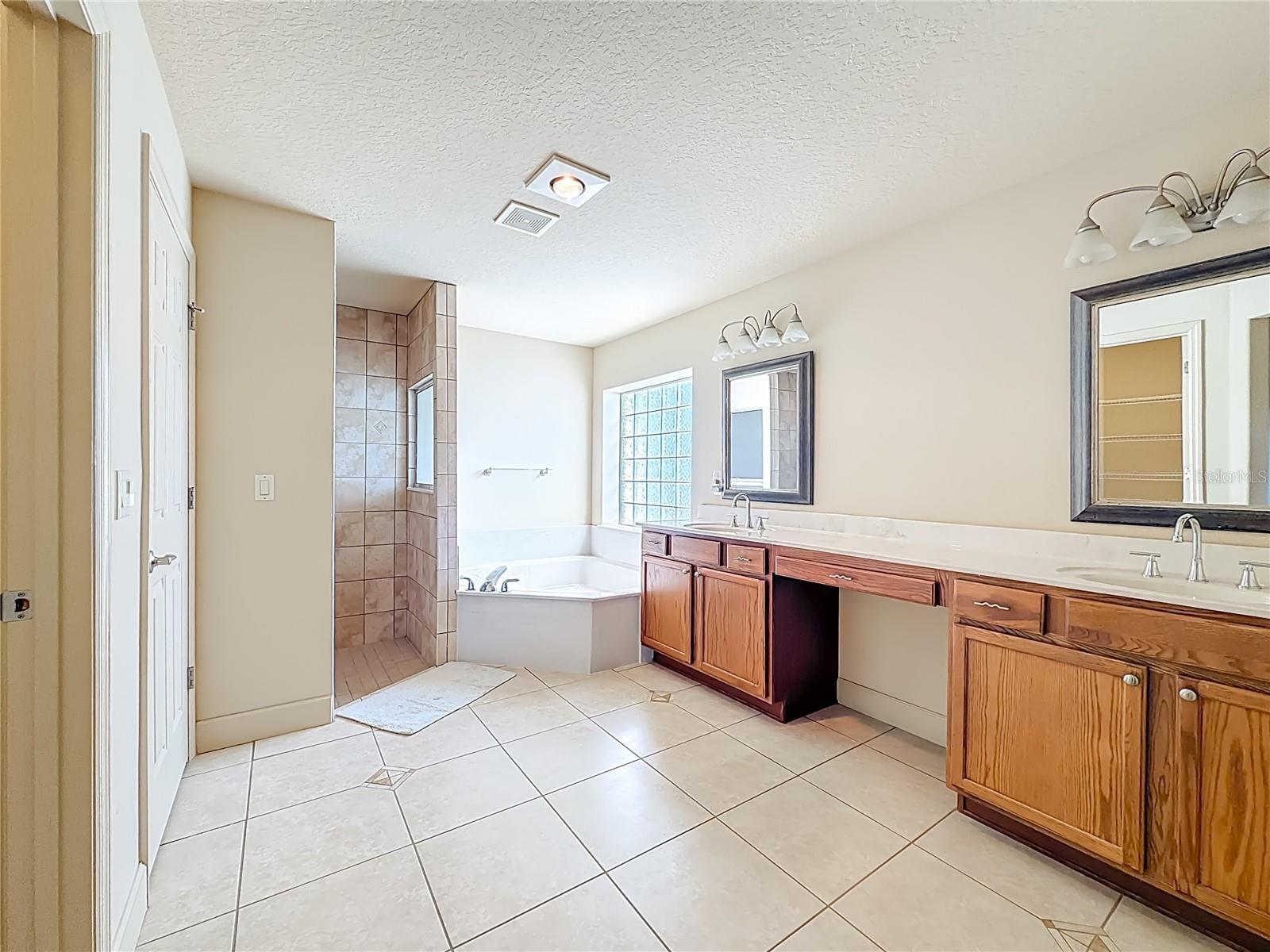 Image 33 of 60 For 780 100th Street