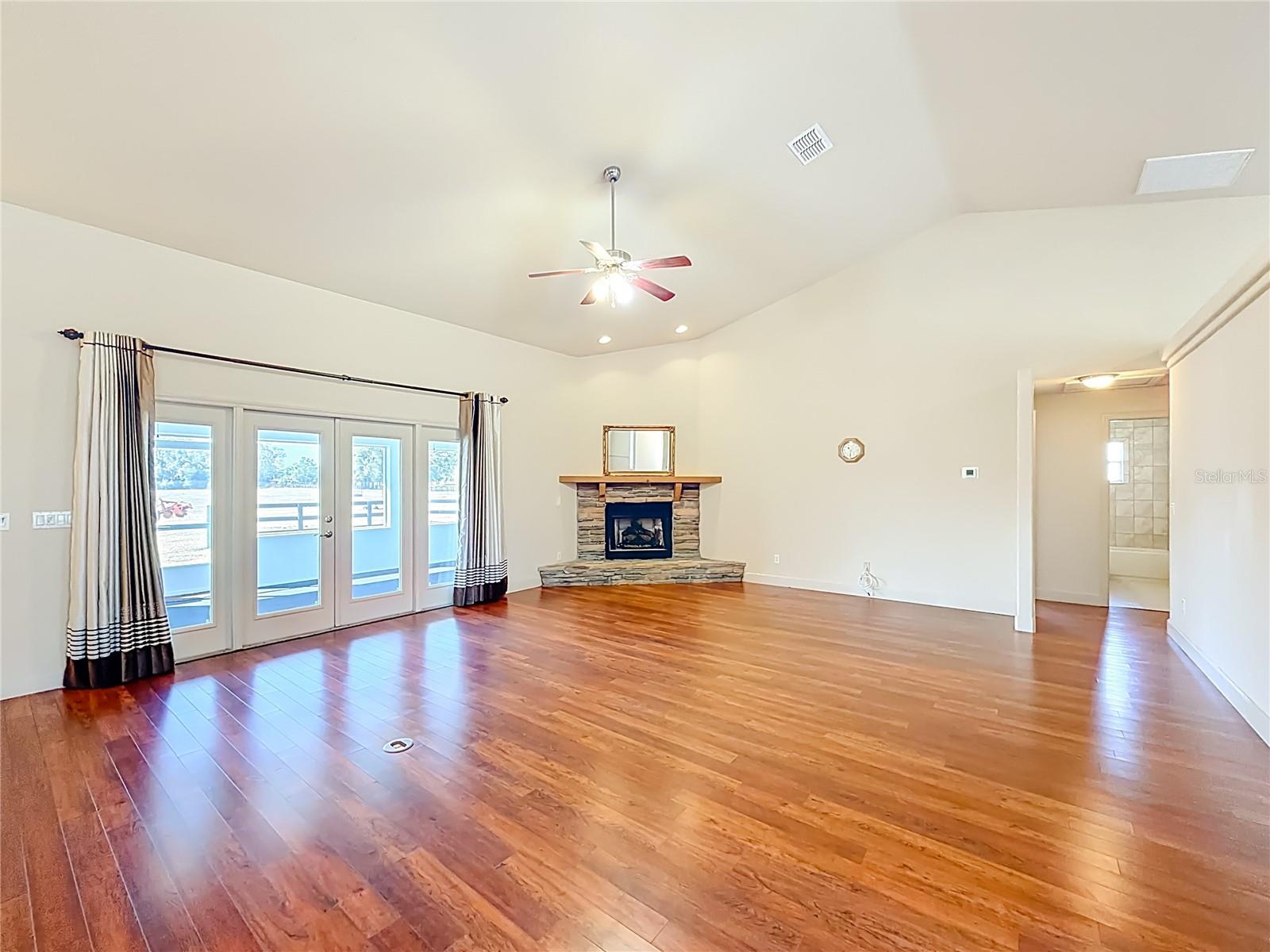 Image 40 of 60 For 780 100th Street