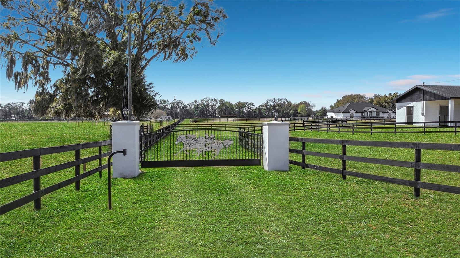 Image 7 of 60 For 780 100th Street