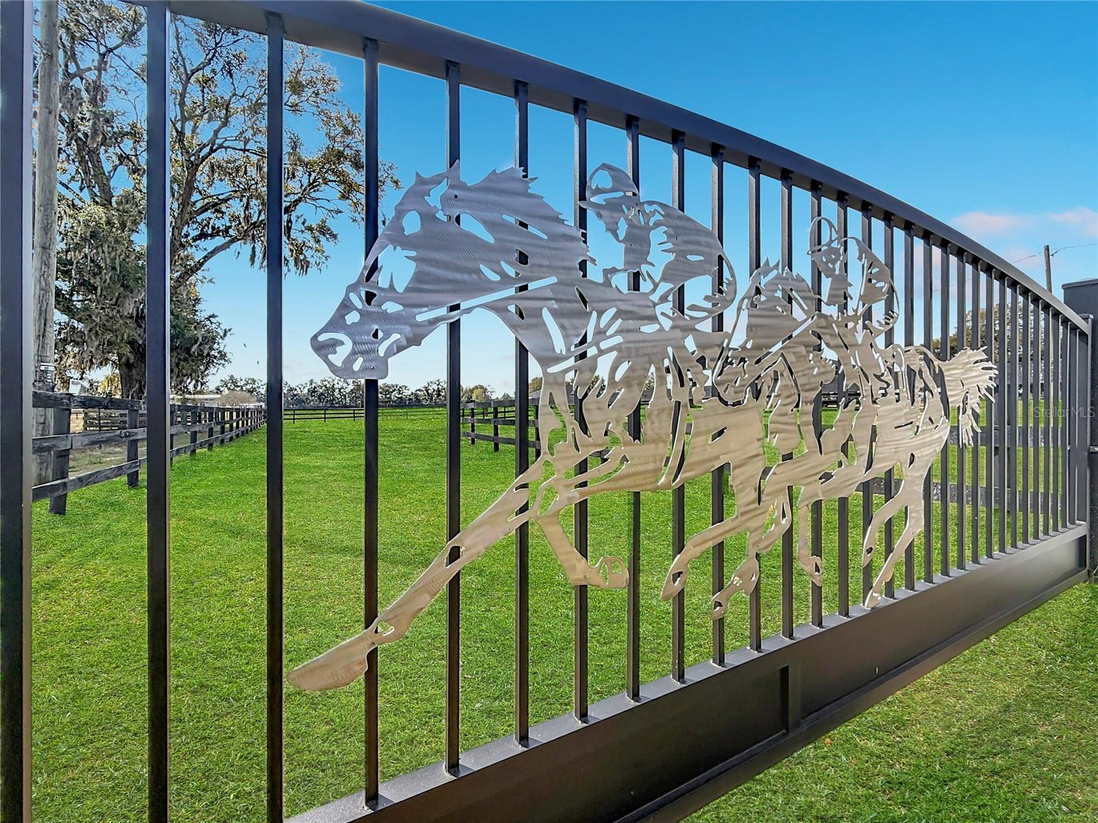 Image 9 of 60 For 780 100th Street