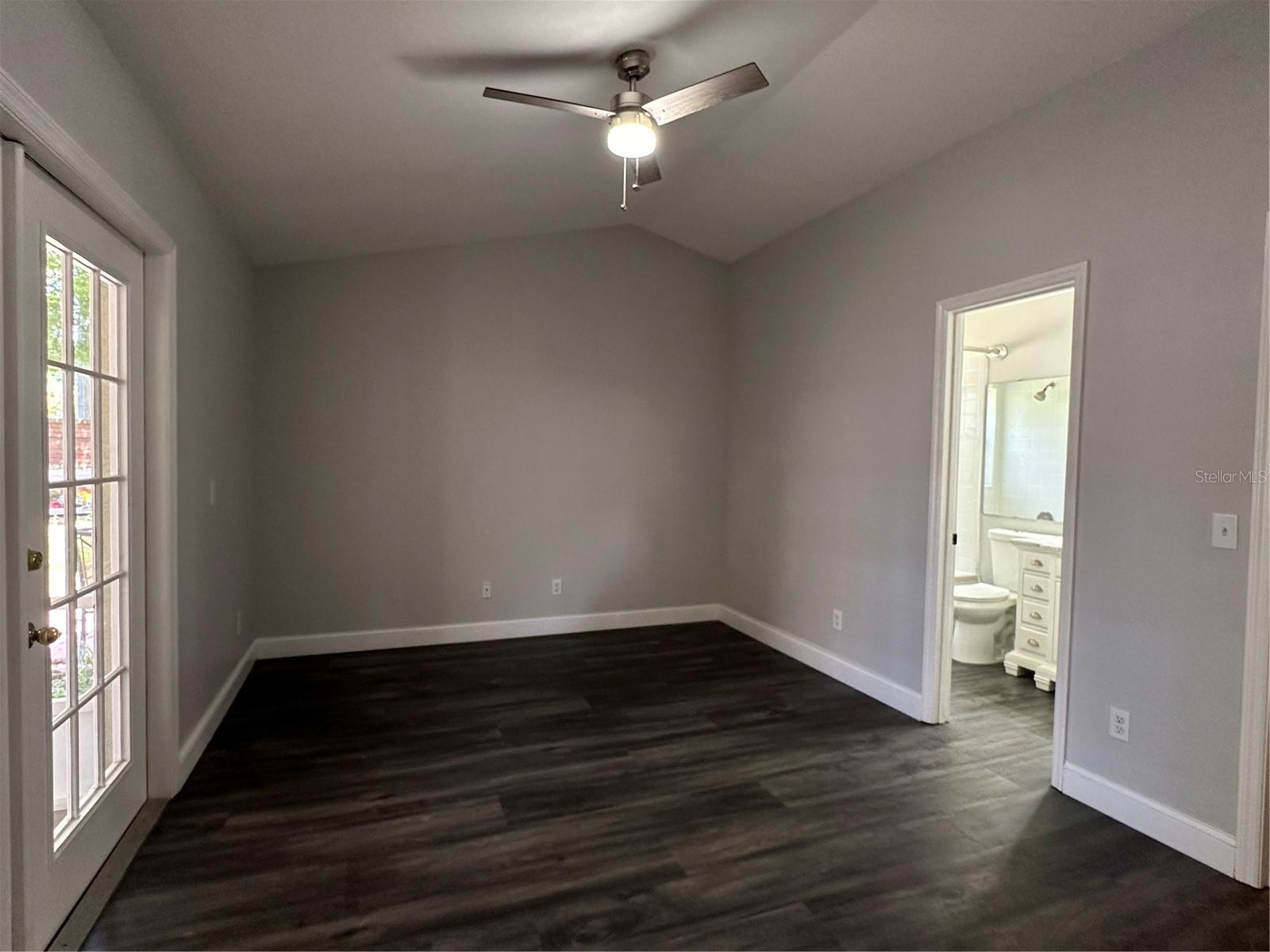 Image 13 of 23 For 1073 Country Cove Court