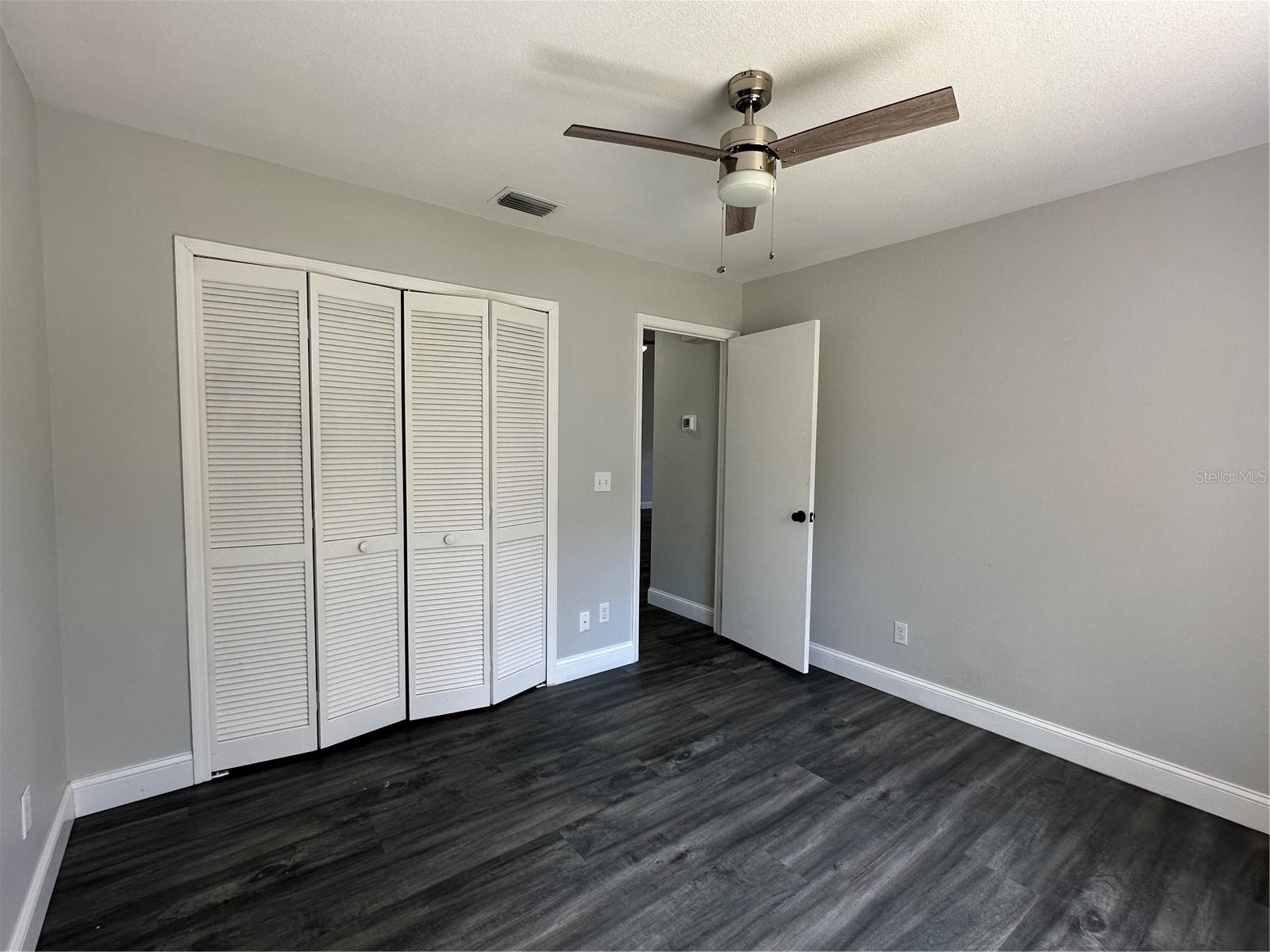 Image 17 of 23 For 1073 Country Cove Court