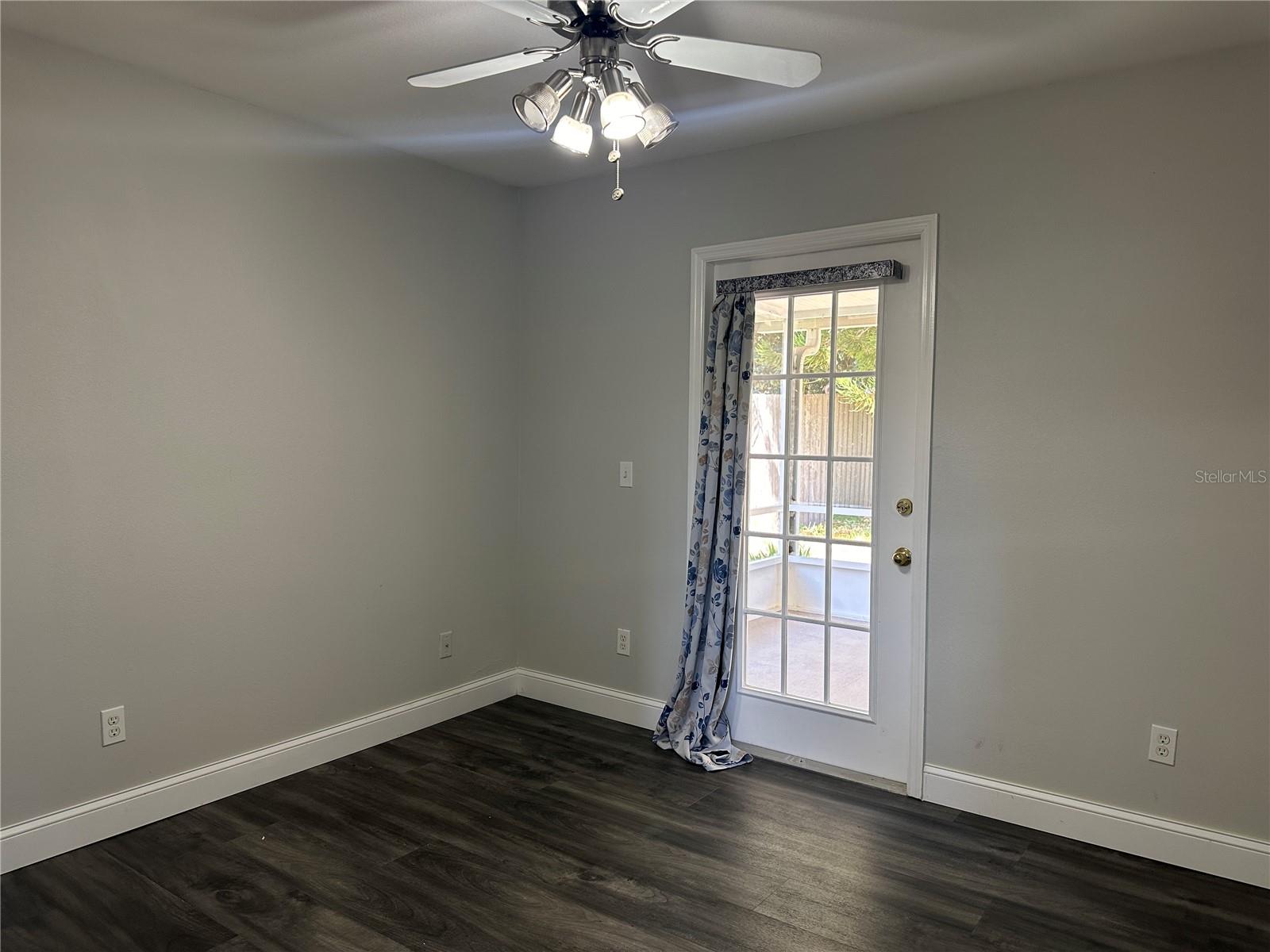 Image 20 of 23 For 1073 Country Cove Court