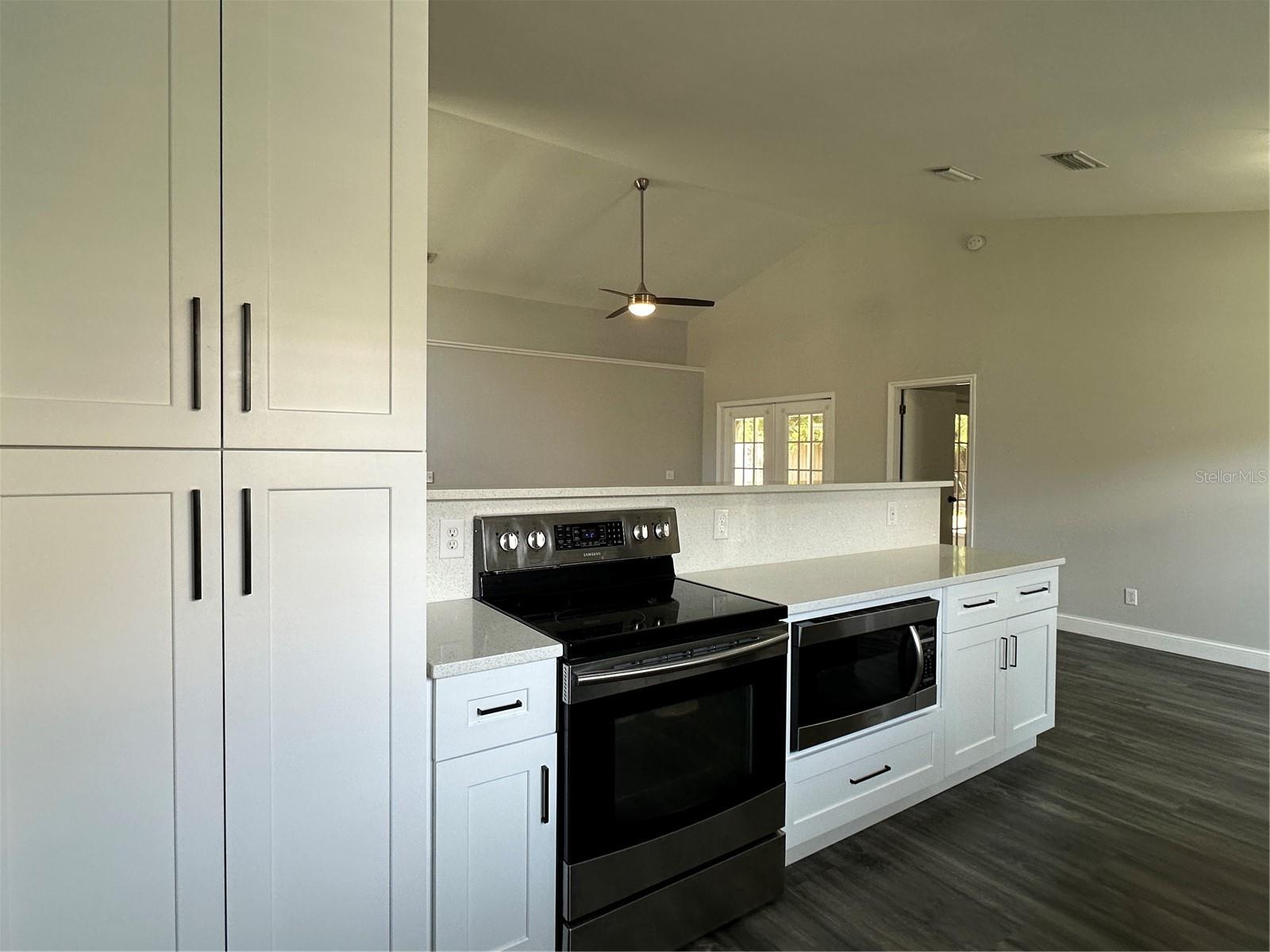 Image 4 of 23 For 1073 Country Cove Court