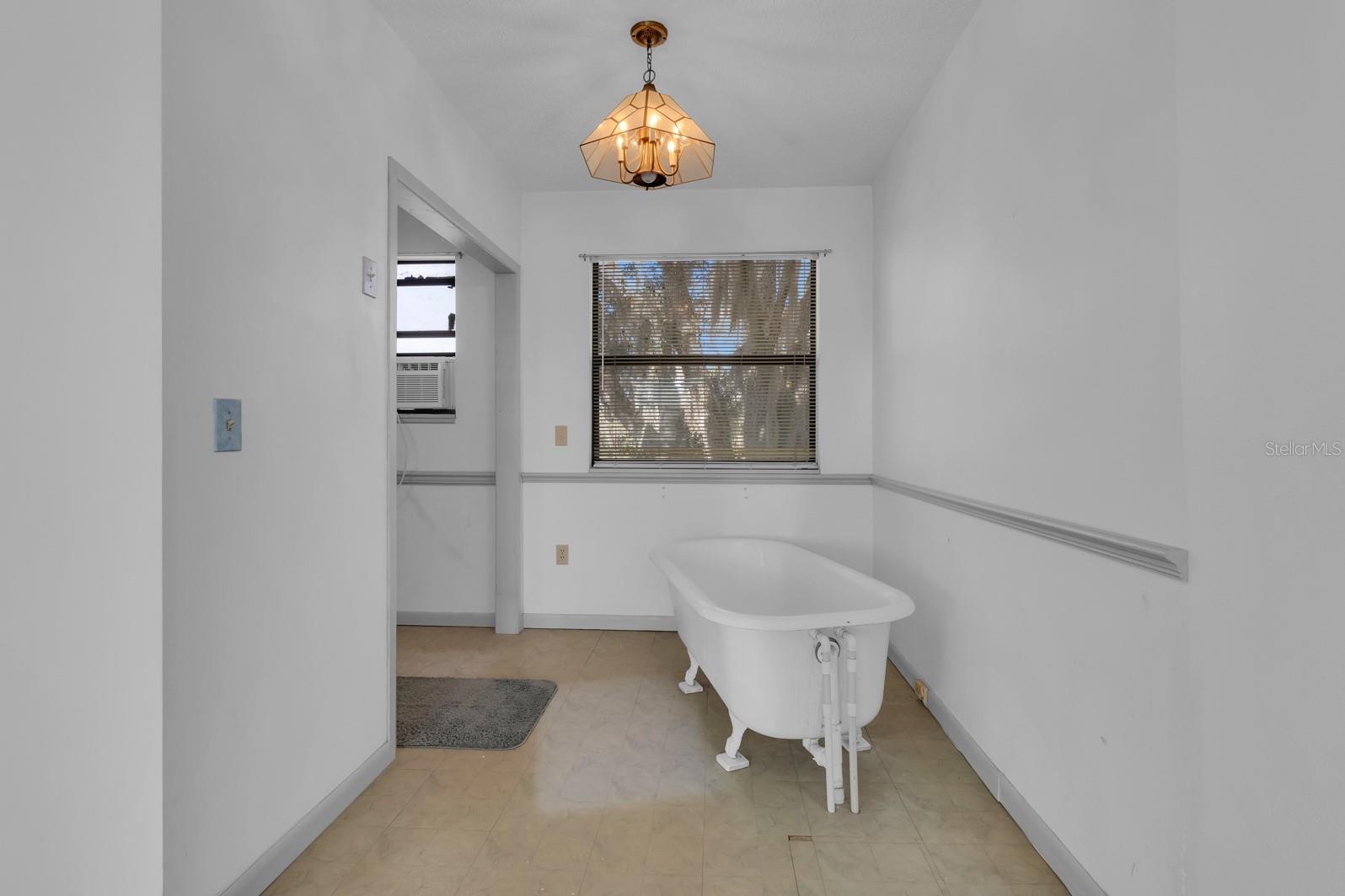 Image 21 of 29 For 1129 Lemon Bluff Road