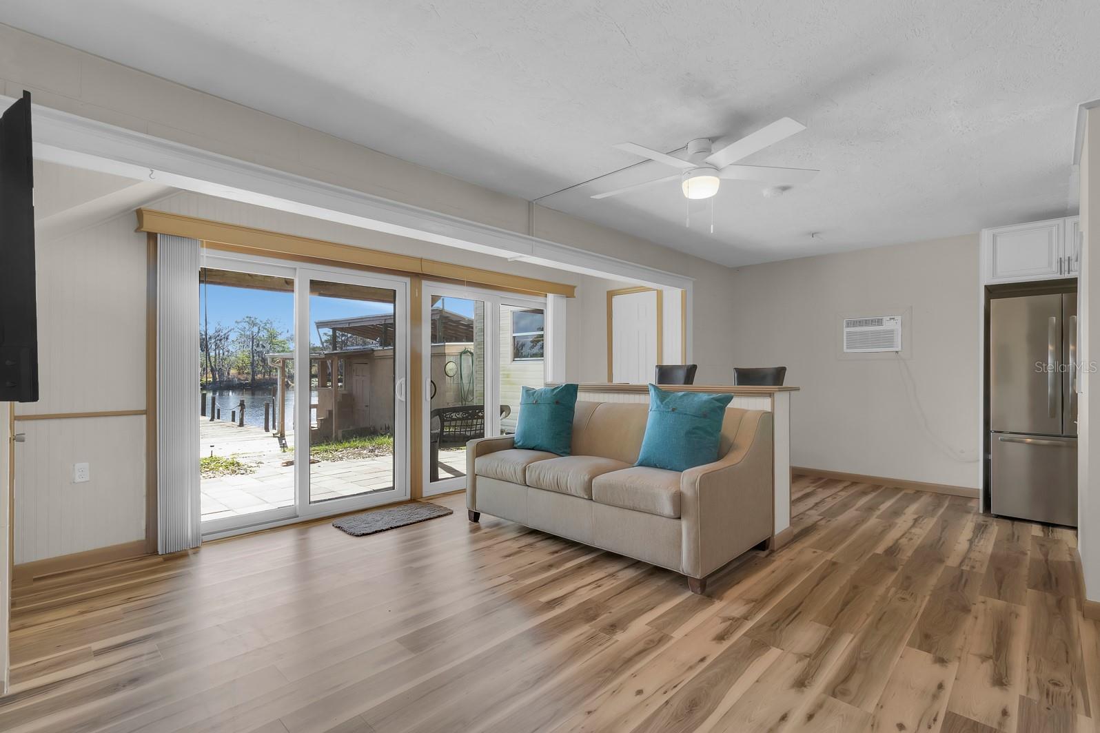 Image 3 of 29 For 1129 Lemon Bluff Road