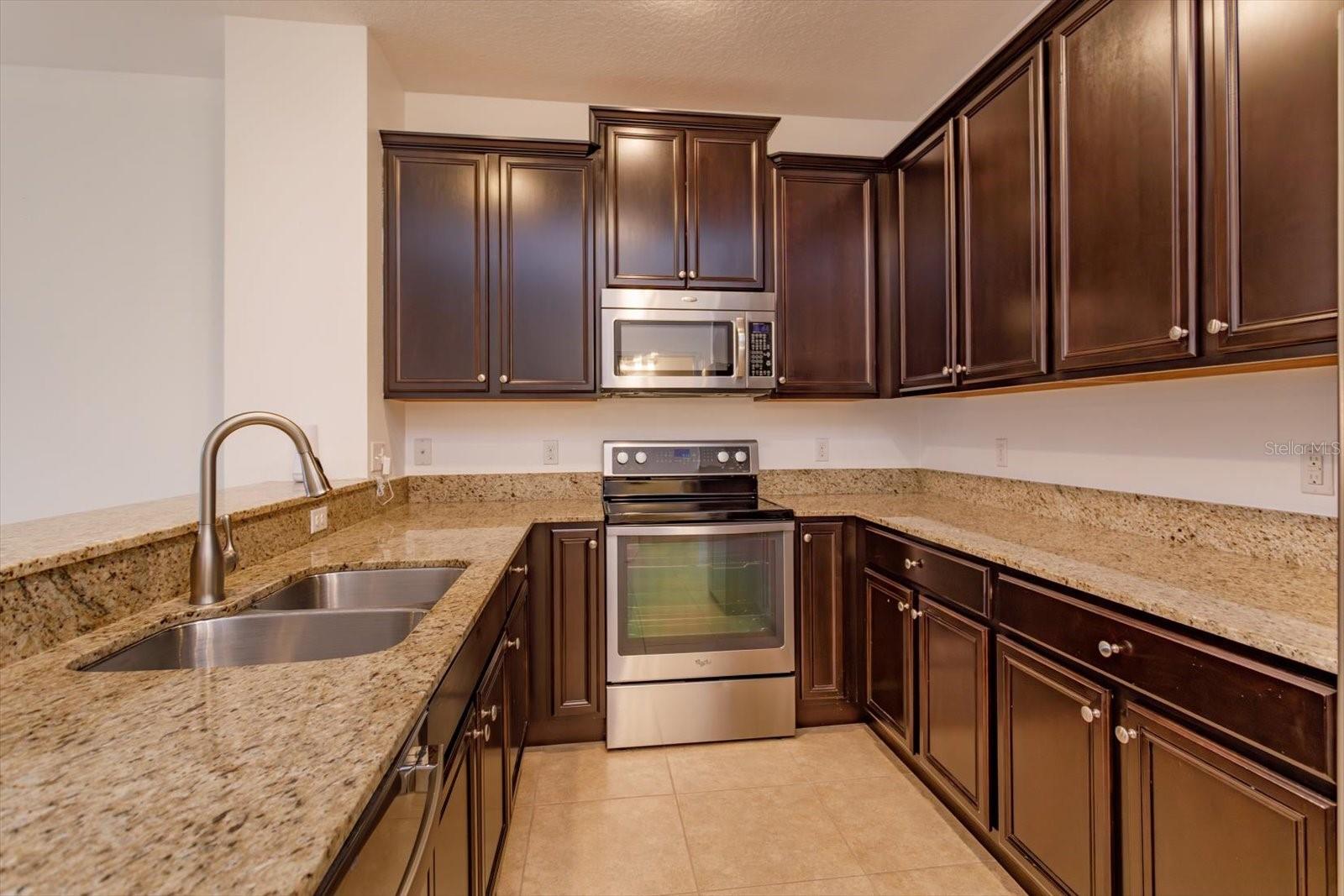 Image 12 of 26 For 1062 Winglewood