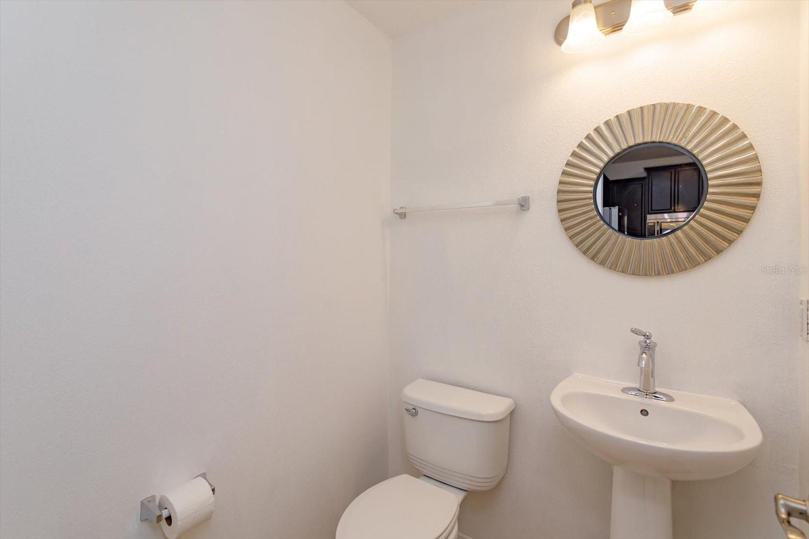 Image 13 of 26 For 1062 Winglewood