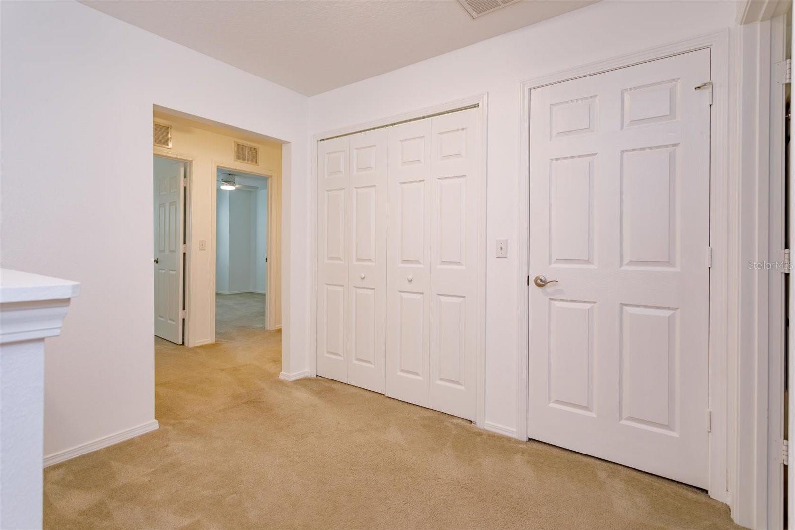 Image 14 of 26 For 1062 Winglewood