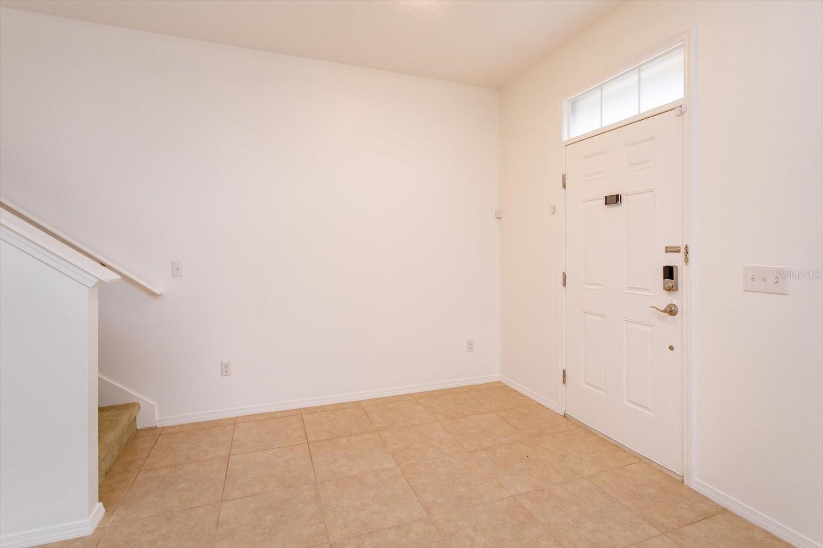 Image 3 of 26 For 1062 Winglewood