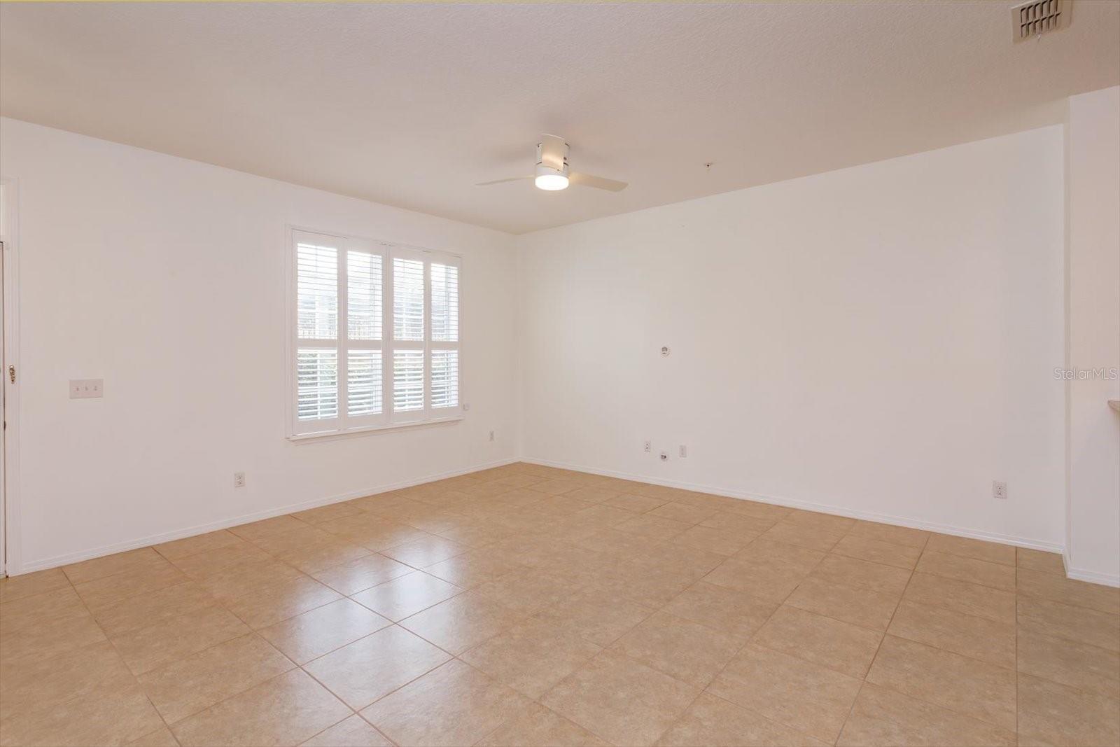 Image 8 of 26 For 1062 Winglewood