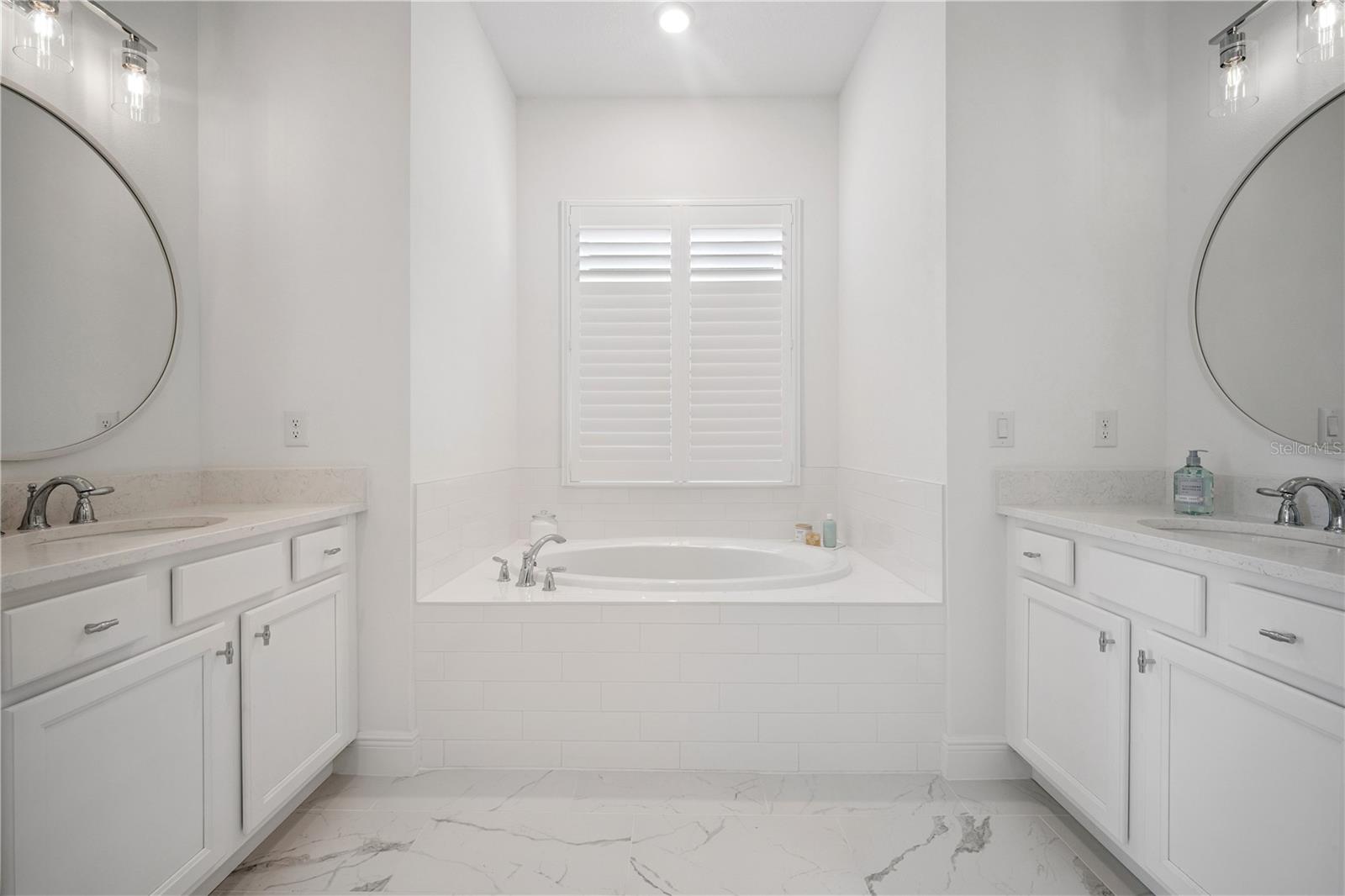 Image 22 of 57 For 17588 Lake Star Road