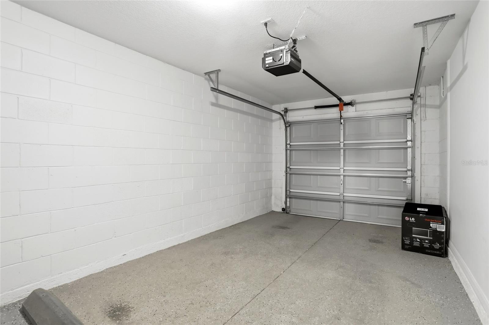 Image 13 of 33 For 3756 Collingwood Lane