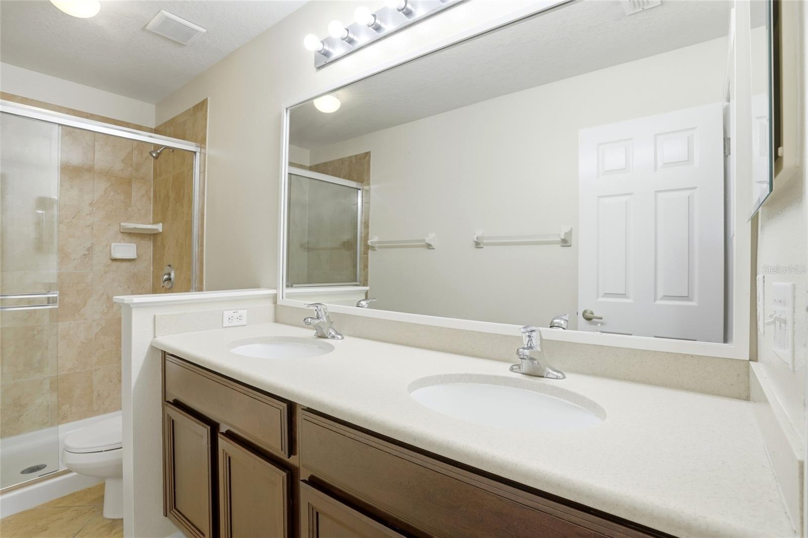 Image 4 of 33 For 3756 Collingwood Lane