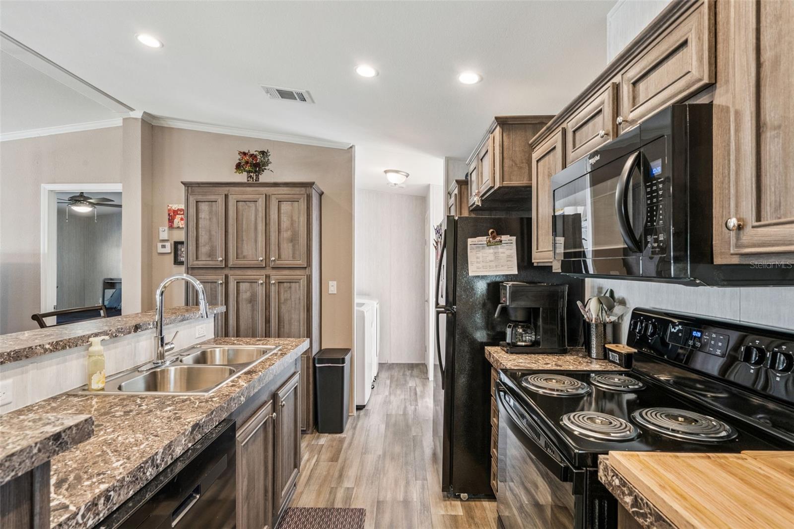 Image 11 of 33 For 38 Citrus Ridge Drive