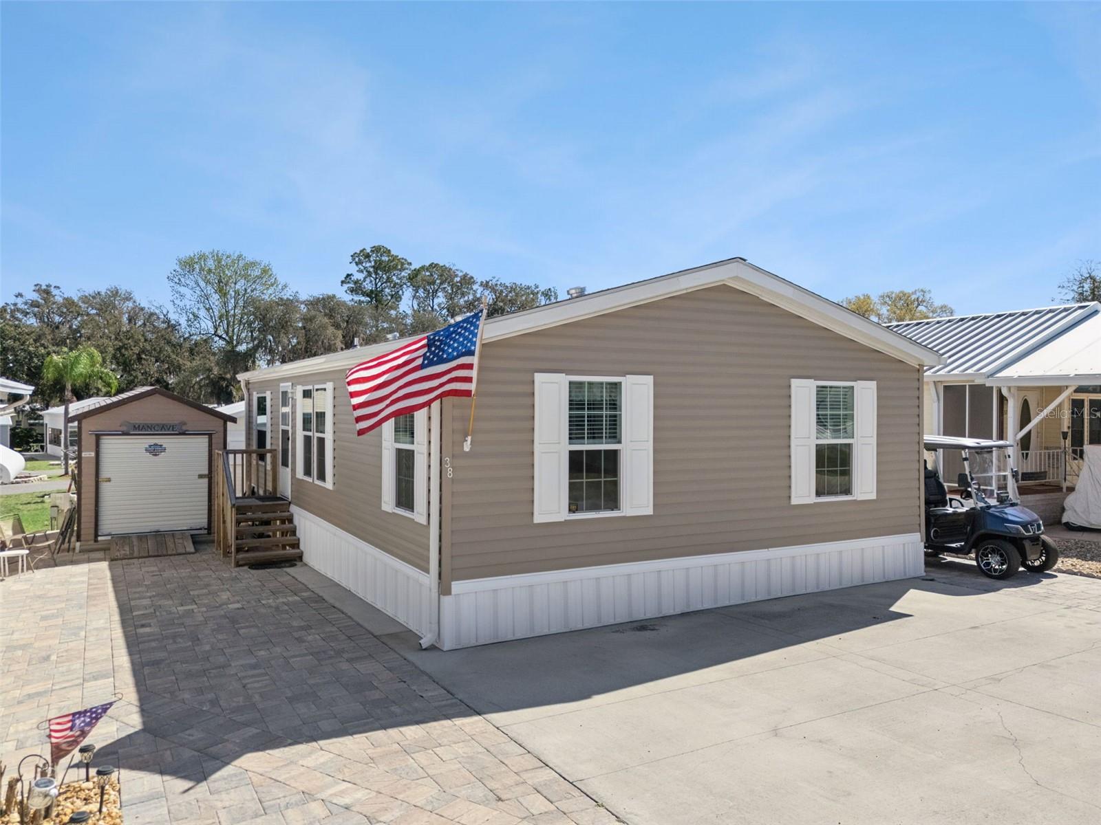 Image 27 of 33 For 38 Citrus Ridge Drive