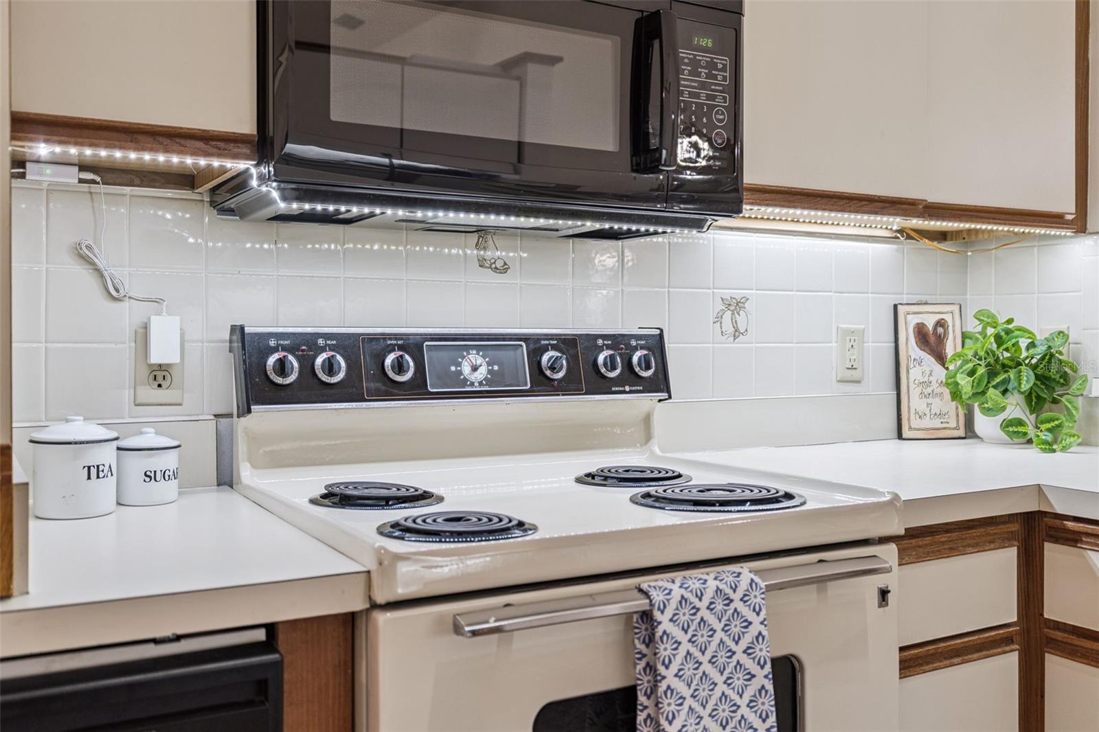 Image 17 of 35 For 1041 Dees Drive