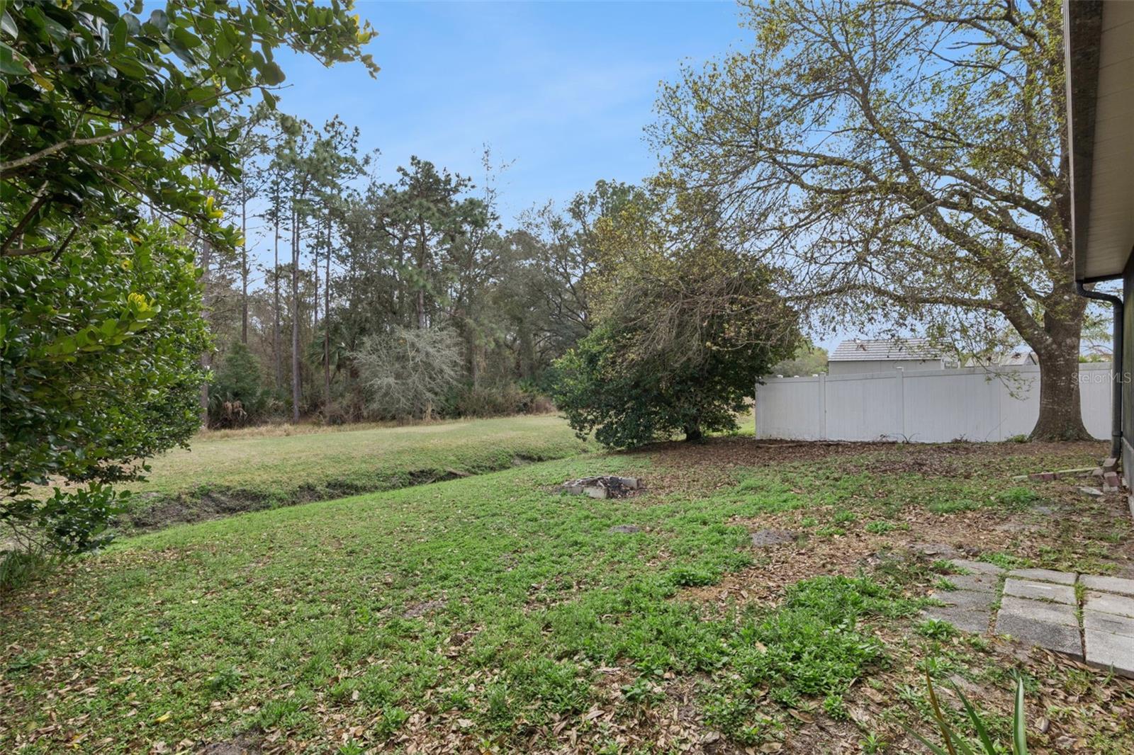 Image 24 of 35 For 1041 Dees Drive