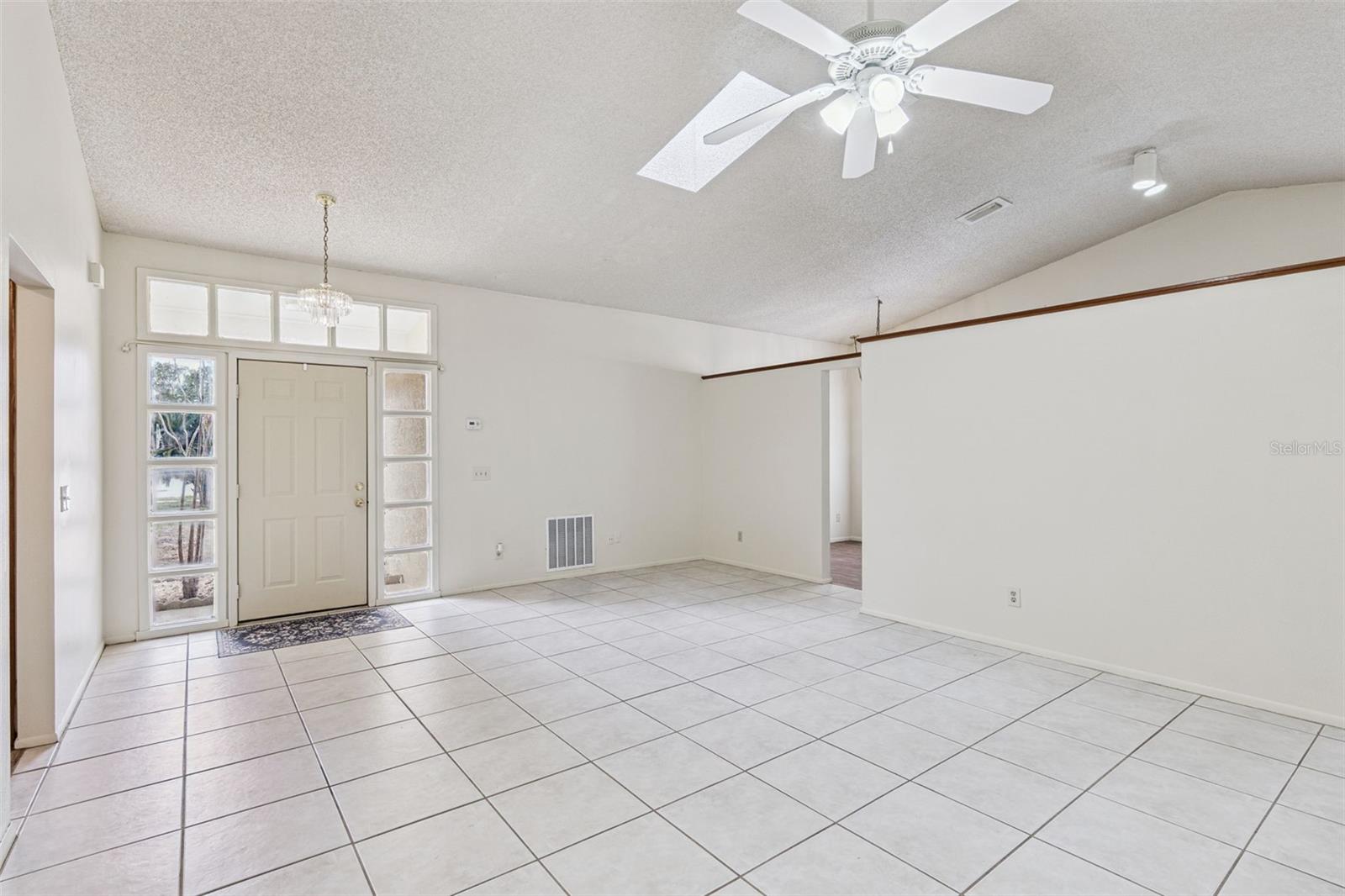 Image 5 of 35 For 1041 Dees Drive