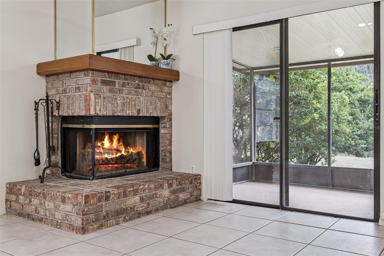 Image 7 of 35 For 1041 Dees Drive