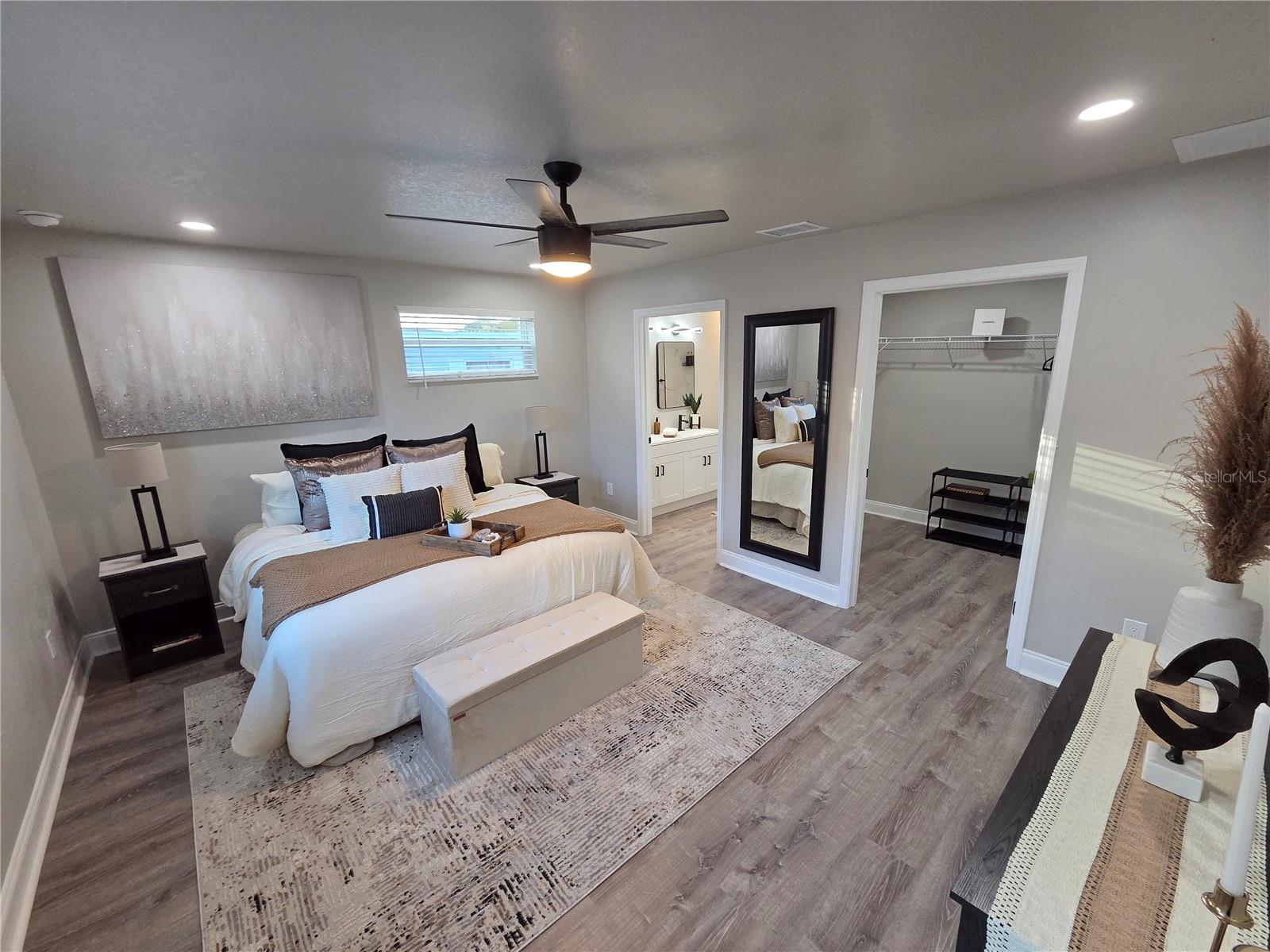 Image 13 of 64 For 1106 Valencia Road