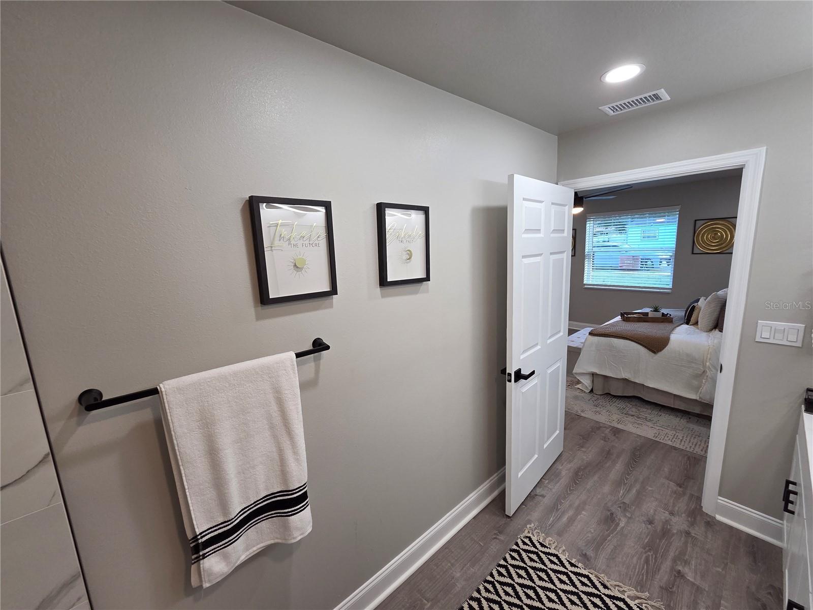 Image 25 of 64 For 1106 Valencia Road