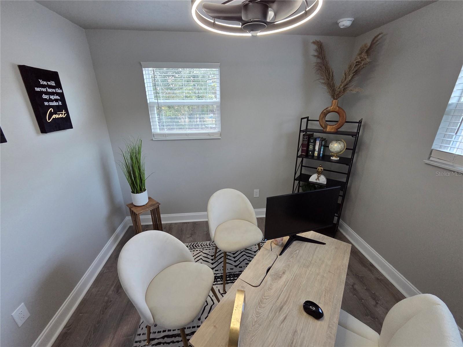 Image 34 of 64 For 1106 Valencia Road