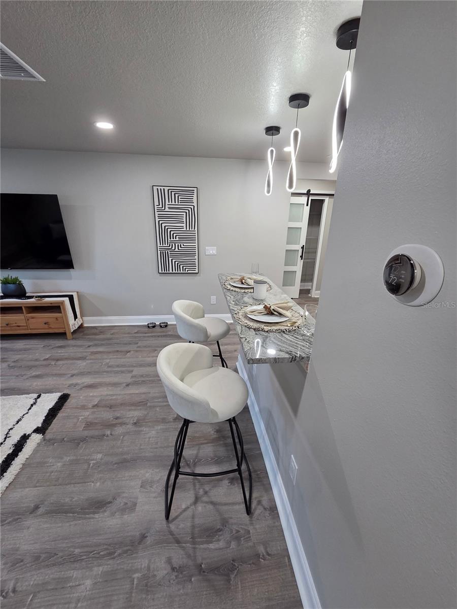 Image 40 of 64 For 1106 Valencia Road