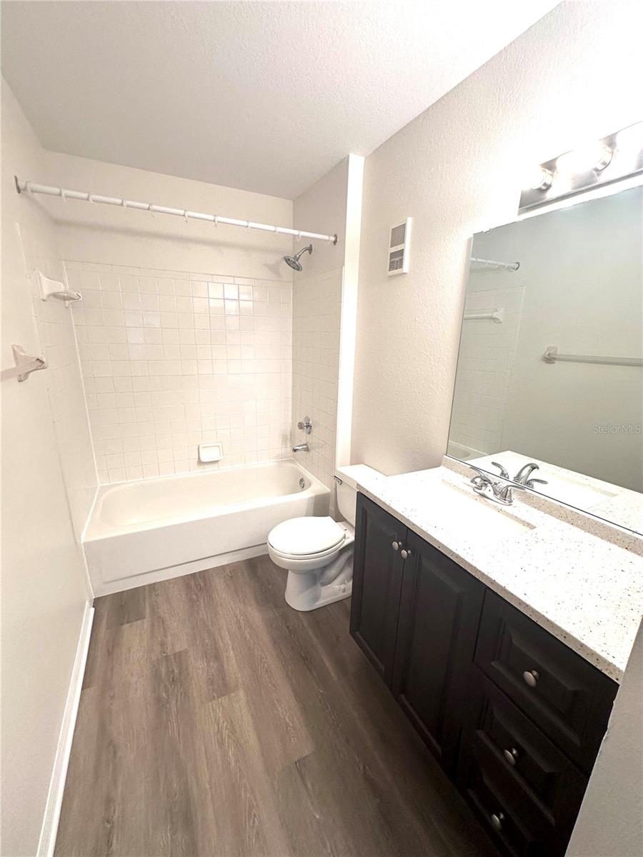 Image 10 of 15 For 7250 Westpointe Boulevard 1028