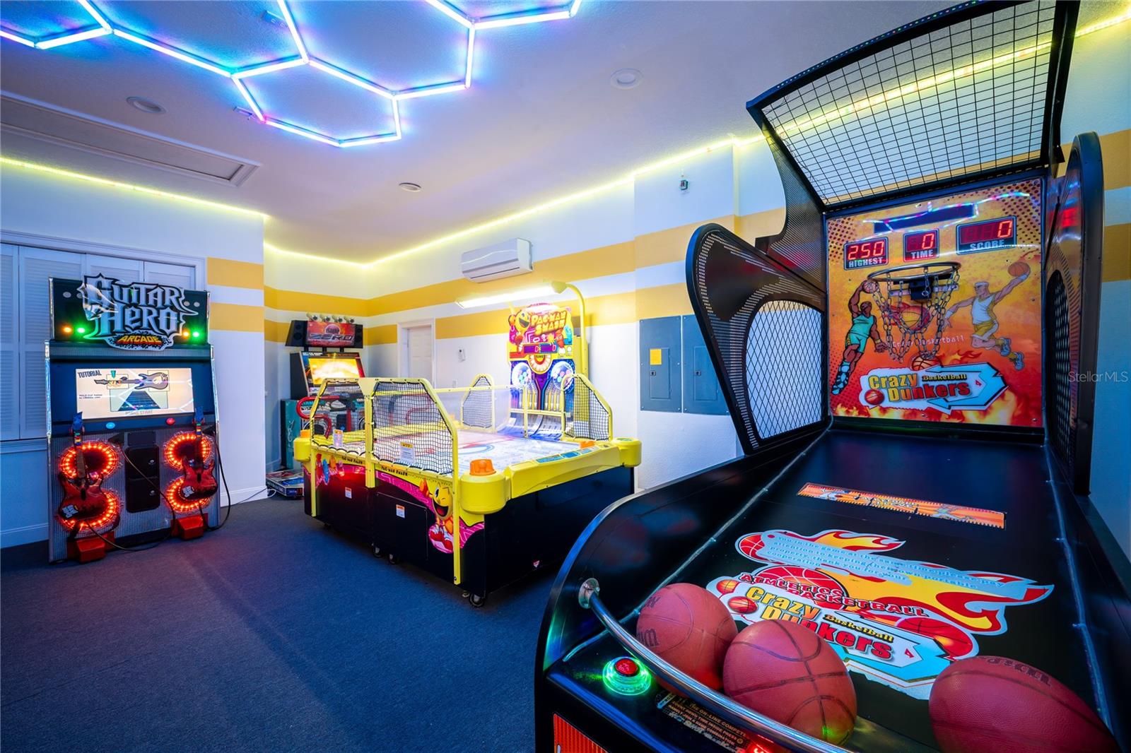 Image 17 of 100 For 7487 Gathering Drive